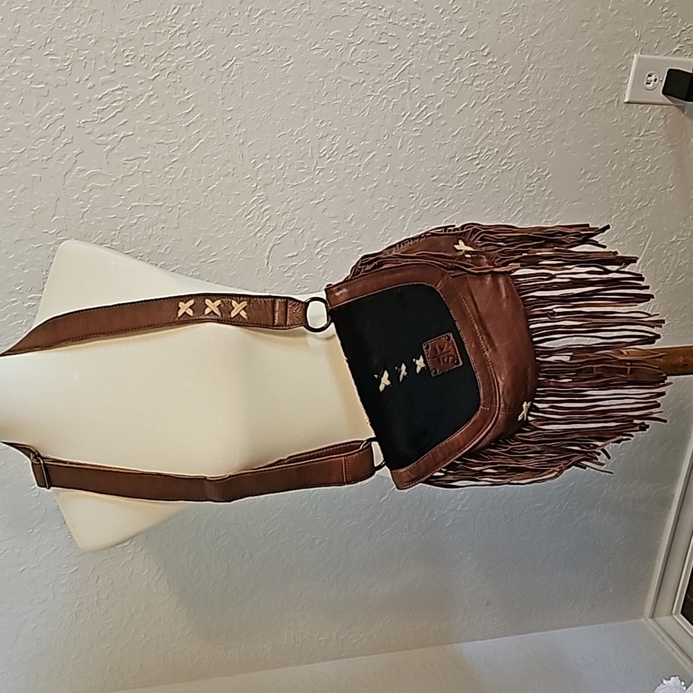 STS Crossbody